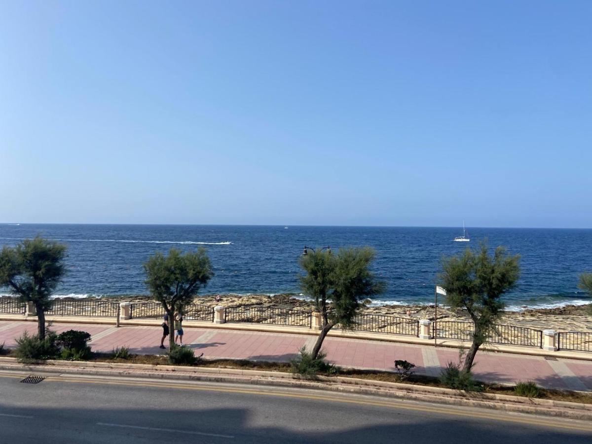 Beachfront Sliema Apartment Exterior foto